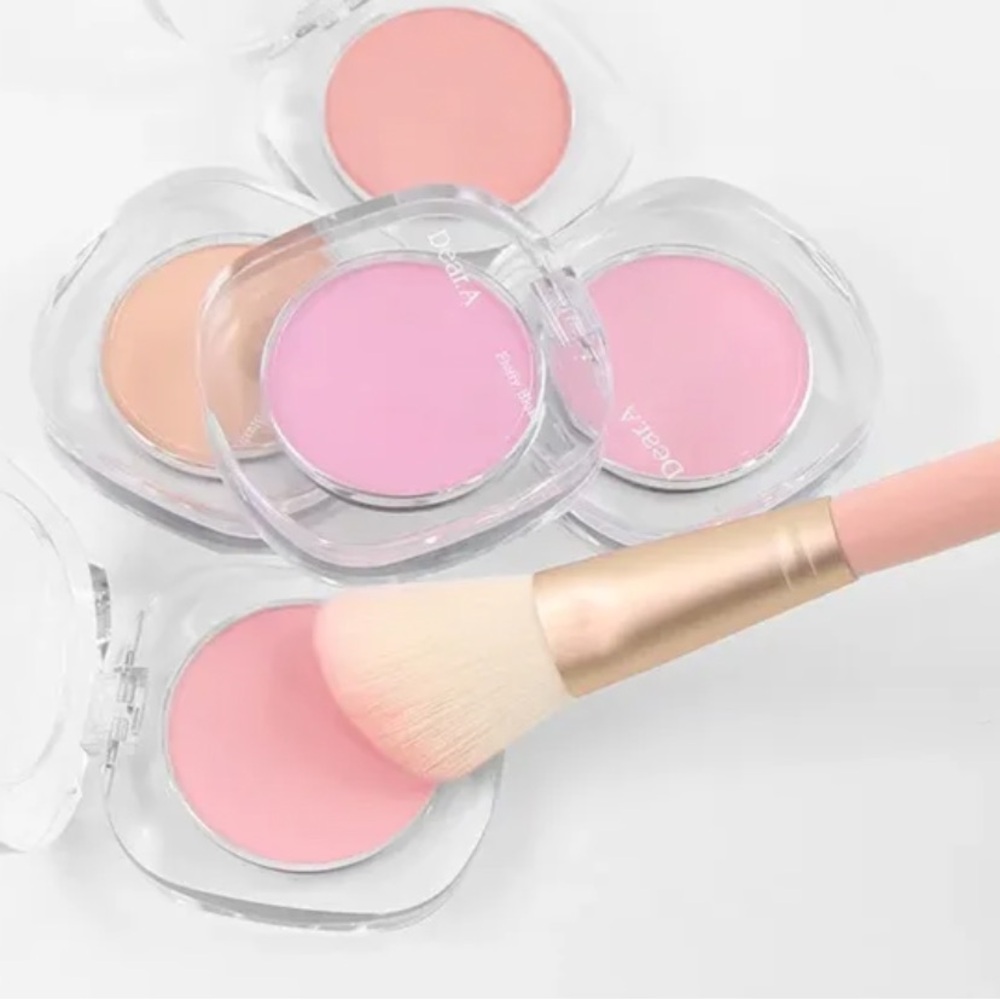 Dear.A - Fluffy Blush - 1 apricot cream brand new